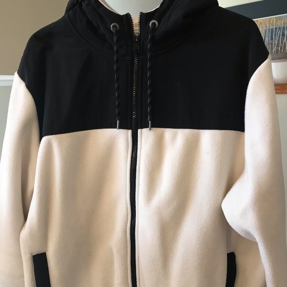 AE fleece style hoody - white. XL, tall. Worn once - Picture 3 of 3